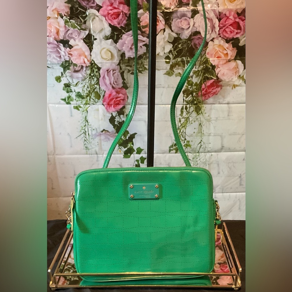 Kate Spade New York crossbody Purse EUC